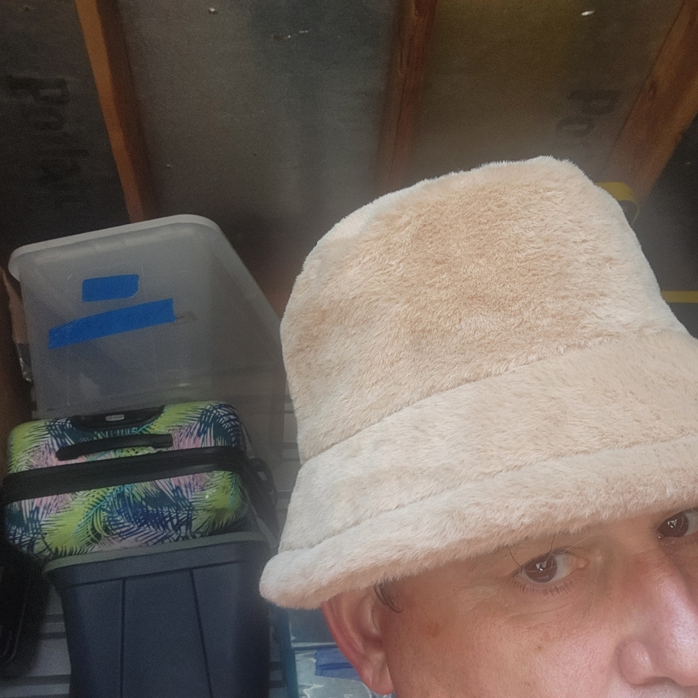 Faux Fur Bucket Hat in Beige